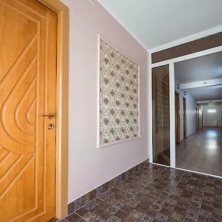 Pensjonat Complex Alutus -camere De Inchiriat Mangalia