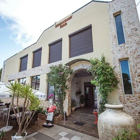 Complex Alutus -camere De Inchiriat Pensjonat Mangalia