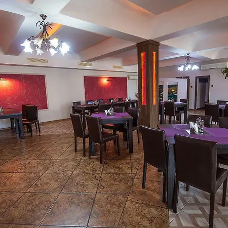 Complex Alutus -camere De Inchiriat 3* Mangalia