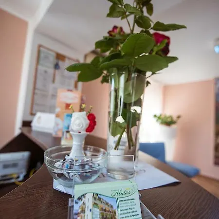 Pensjonat Complex Alutus -camere De Inchiriat Mangalia