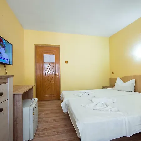 Complex Alutus -camere De Inchiriat Pensjonat Mangalia