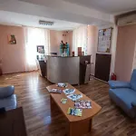 Complex Alutus -camere De Inchiriat Guest house