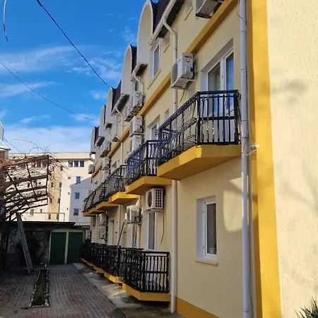 Guest house Complex Alutus -camere De Inchiriat 3*