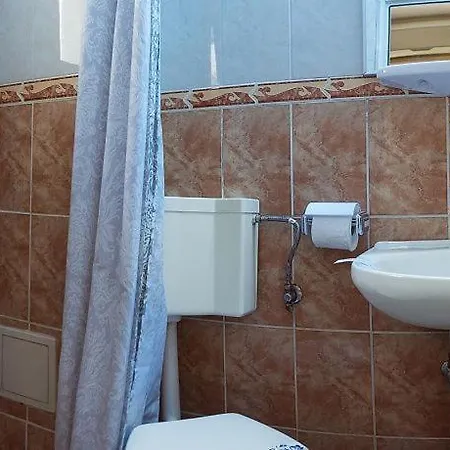 Guest house Complex Alutus -camere De Inchiriat Mangalia