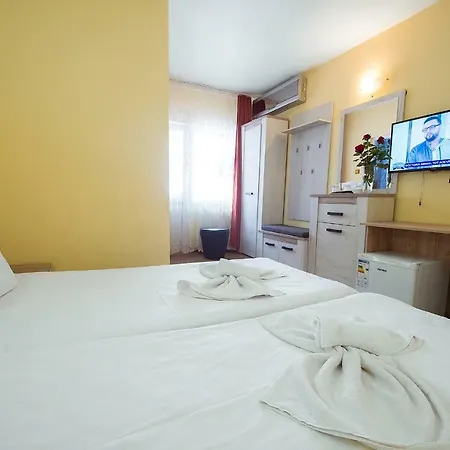 Complex Alutus -camere De Inchiriat Гостевой дом 3*
