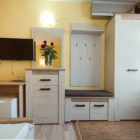 Complex Alutus -camere De Inchiriat 3* Mangalia
