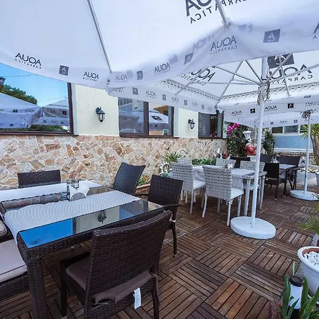 Complex Alutus -camere De Inchiriat Guest house Mangalia