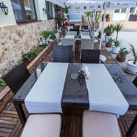 Complex Alutus -camere De Inchiriat Konukevi